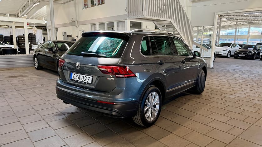 Bild 3 av Volkswagen Tiguan 2.0 TDI DSG 4Motion Dragpkt.|Parkv.
