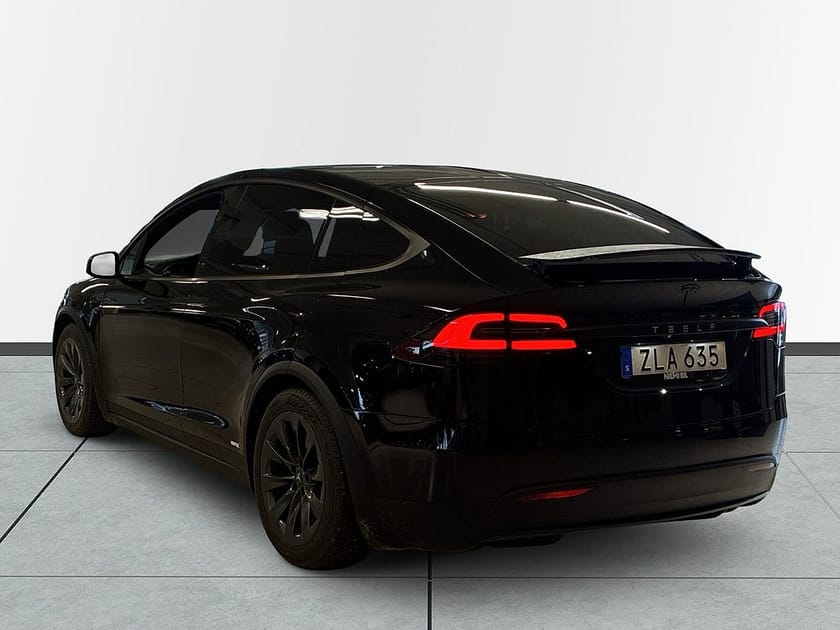 Bild 5 av Tesla Model X P100D Long Range 7-säten Ludicrous Drag Pano S&V-däck