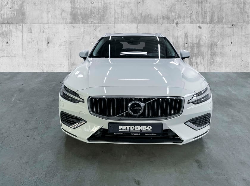 Bilde 2 av Volvo V60 T8 AWD Inscription KROK|TEK.PK|PANO|ACC|VOC