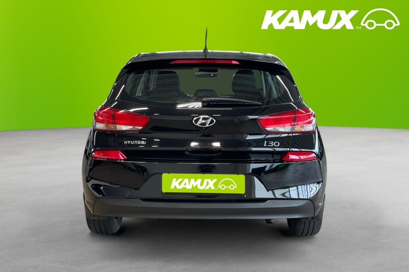 Bild 5 av Hyundai i30 1.0 T-GDI Comfort Launch Edition 120 HK B-Kamera Rattvärm