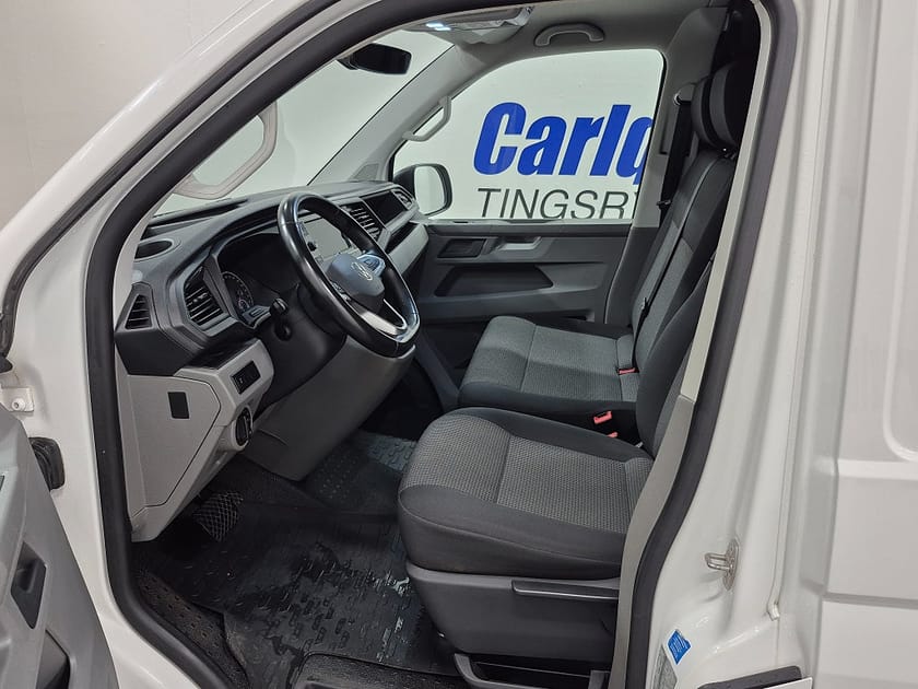 Bild 2 av Volkswagen Transporter T30 SKÅP TDI 150HK