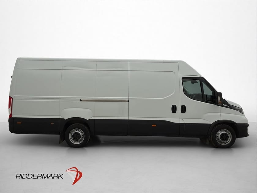 Bild 1 av Iveco Daily 35-140 Van L4H2 2.3JTD 136hk Värmare PDC 3-Sits MOMS