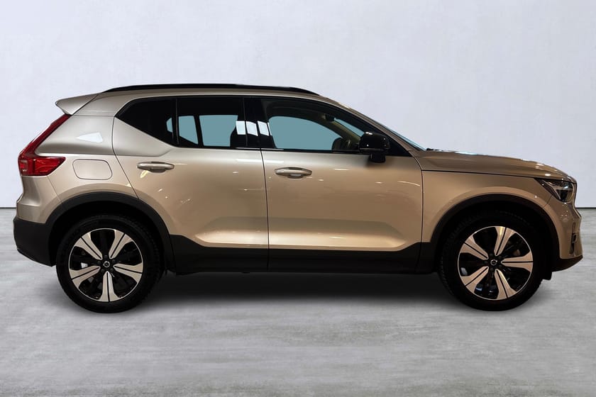 Bild 3 av Volvo XC40 Recharge T5 Plus Dark