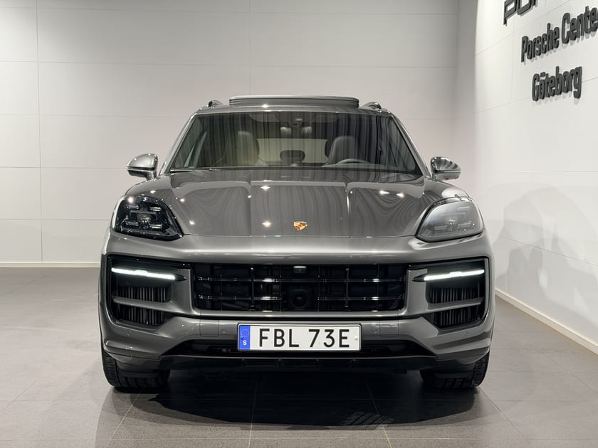 Bild 3 av Porsche Cayenne E-Hybrid / VAT Leasbar
