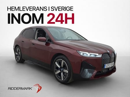 BMW iX xDrive50 Sport MOMS Skinn 360° Luftf H/K CarPlay Drag