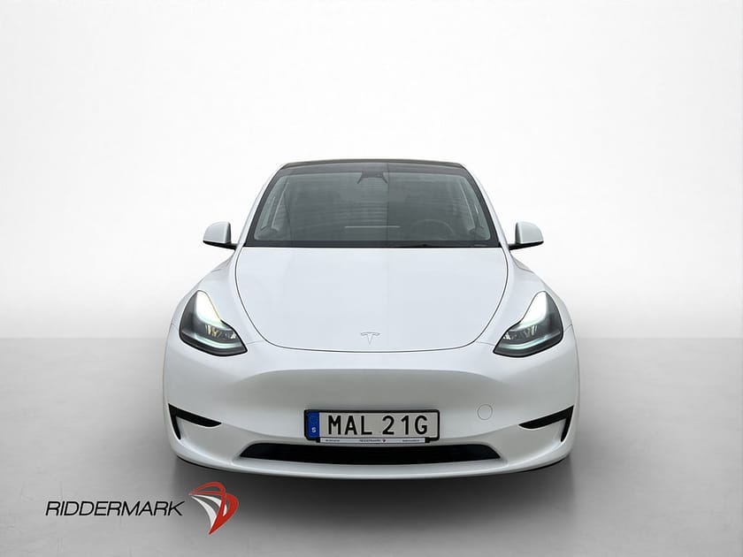 Bild 3 av Tesla Model Y Standard Range RWD Svensksåld Autopilot MOMS
