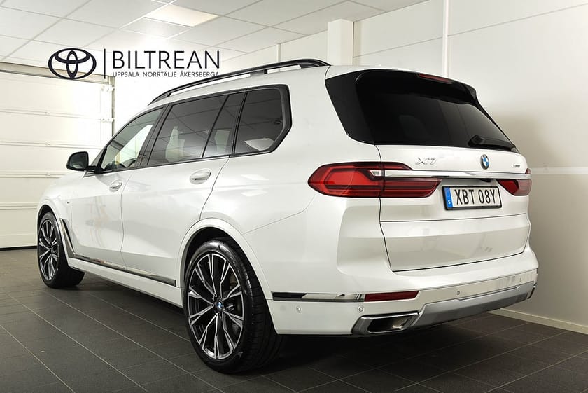 Bild 2 av BMW X7 xDrive30d Pure Excellence Svensksåld