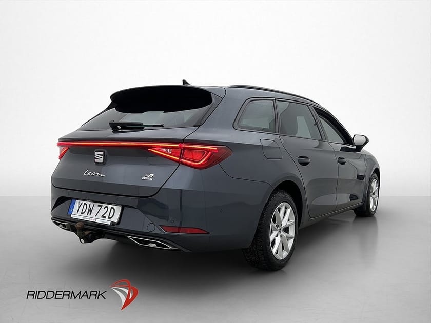 Bild 4 av SEAT León Sportstourer e-Hybrid ST FR Cockpit Kamera Drag Navi CarPlay