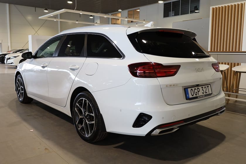 Bild 3 av Kia Ceed Sportswagon Plug-in Hybrid Advance Plus 2 Pano Navi