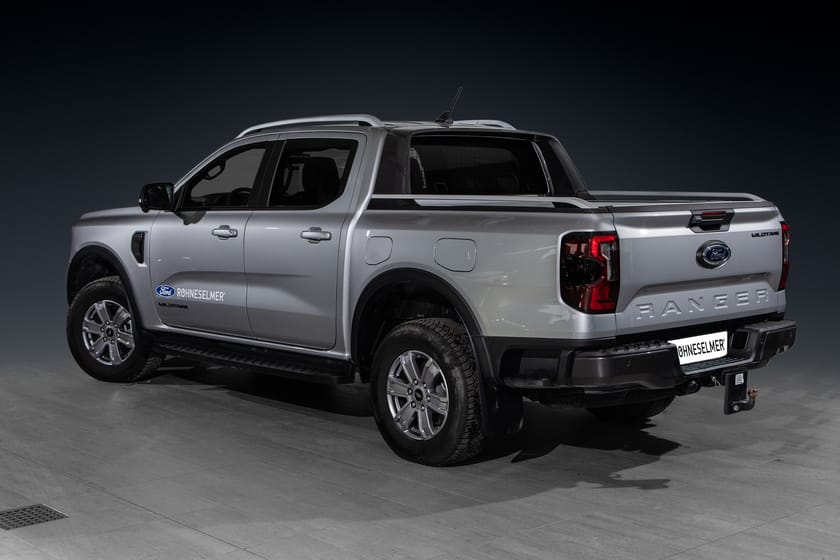 Bilde 2 av Ford Ranger PHEV Double Cab 2,3 WildTrak 290hk Krok|LEDBAR|El.sete