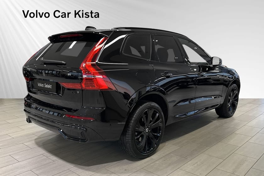 Bild 5 av Volvo XC60 T6 Plus Black Nordic Edition B/W HUD 360Kam