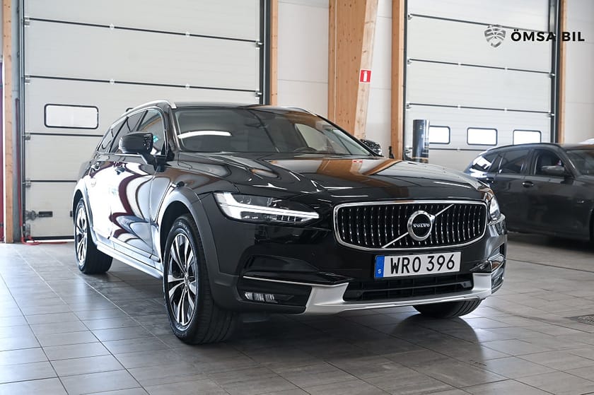 Bild 3 av Volvo V90 Cross Country D4 AWD Momentum Navi Drag 190hk