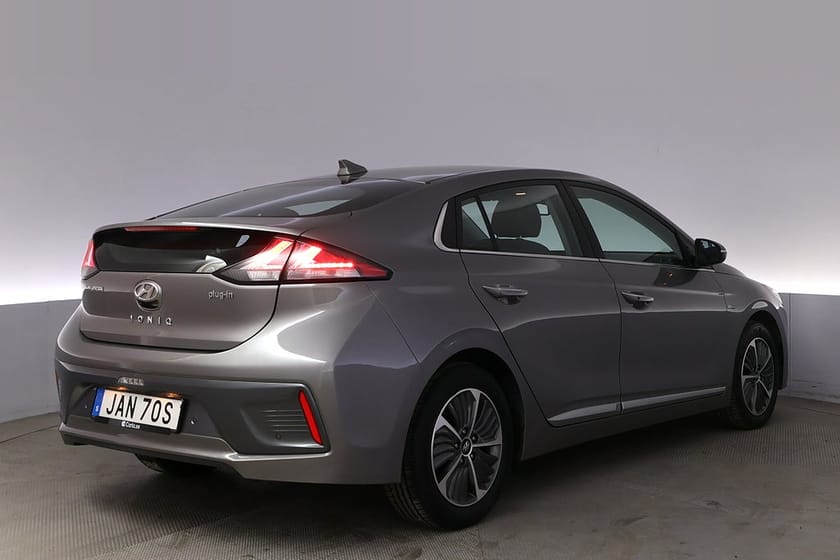 Bild 5 av Hyundai Ioniq Plug-in PHEV Premium Kamera AdapFarth BLIS Keyless
