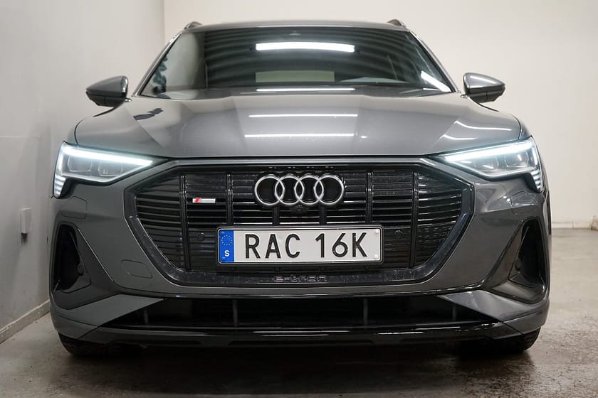 Bild 5 av Audi e-tron 55 quattro 408hk S Line Pano Drag B&O 3D El-stol