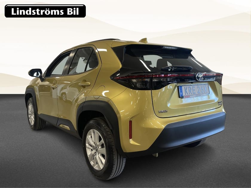 Bild 4 av Toyota Yaris Cross Hybrid AWD-i Active Takreling 1.5 116hk S-Hjul Moms