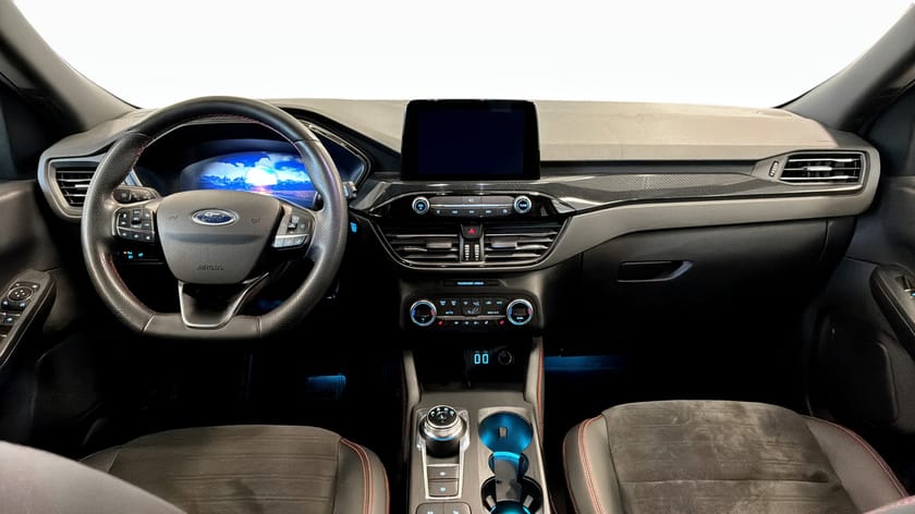 Bild 4 av Ford Kuga Plug-In Hybrid ST-LINE X 2.5 AUT 225HK DRAG