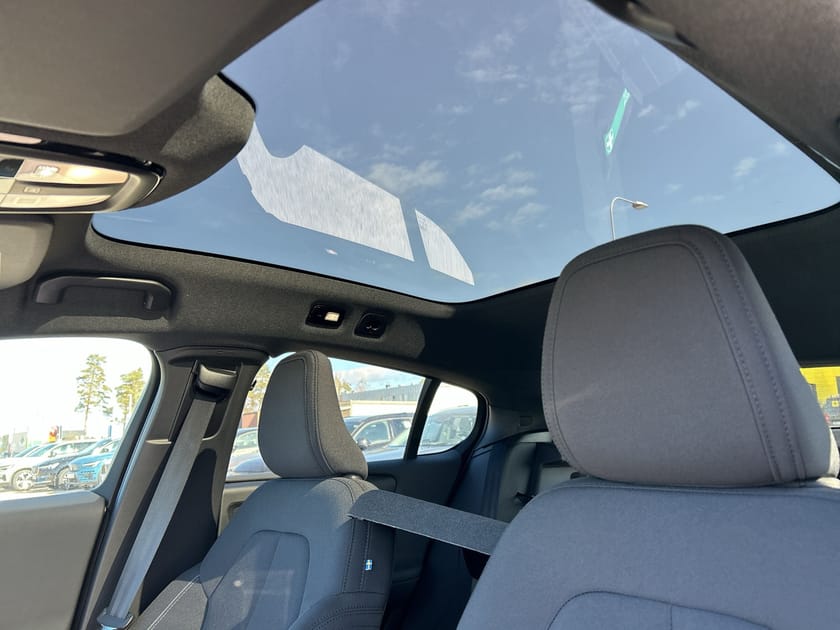 Bild 5 av Volvo EC40 Single Motor Extended Range R Plus Edt