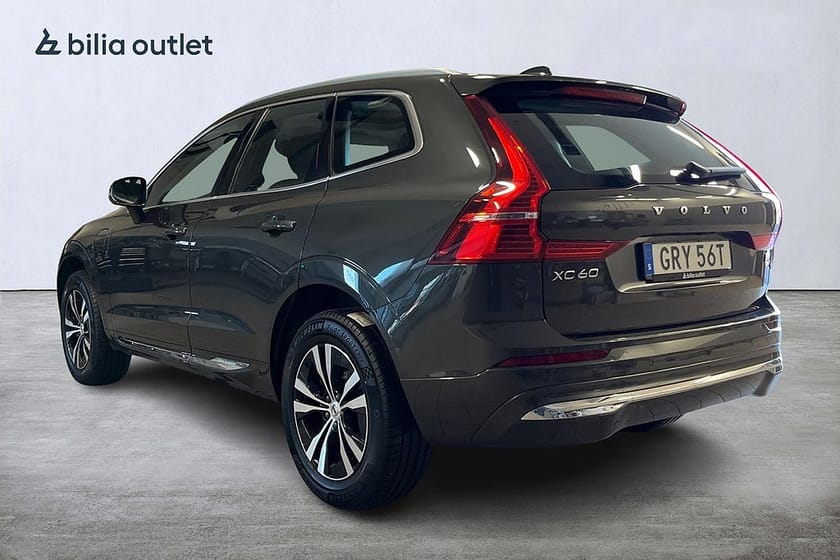 Bild 4 av Volvo XC60 Recharge T6 AWD Momentum 341hk Drag Back Navi Nyservad