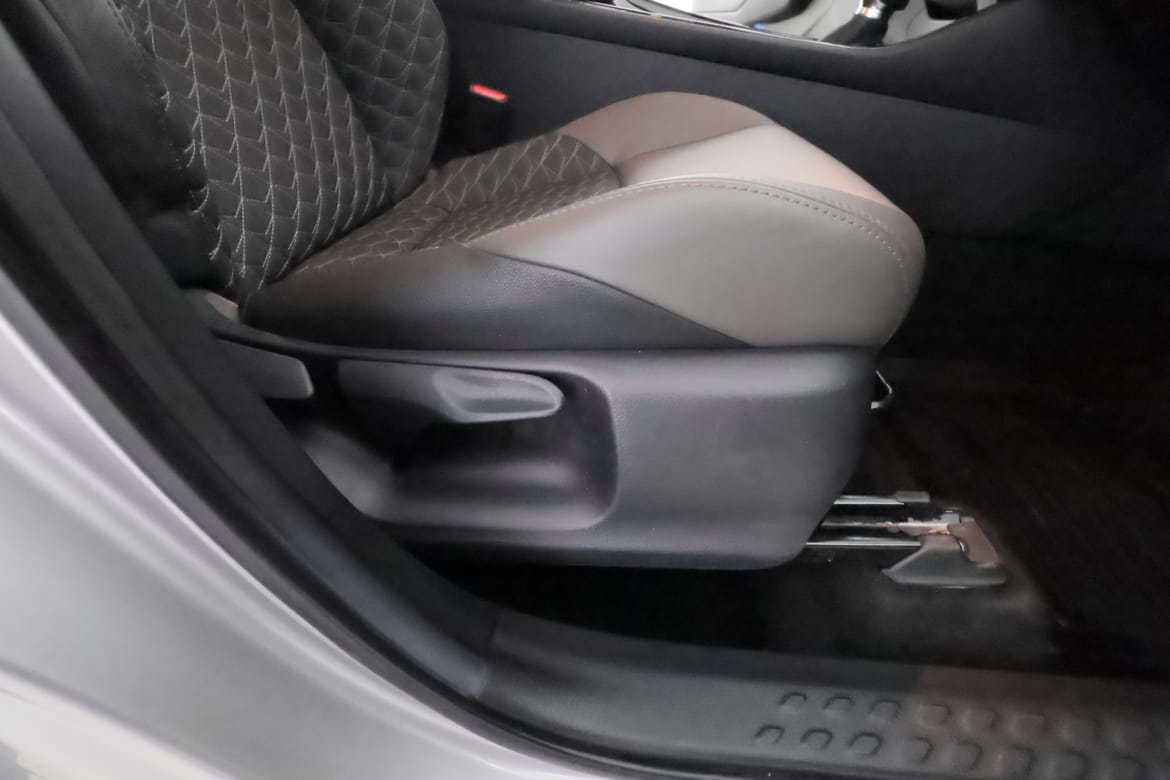 Toyota C-HR 2020 - miniatyr 17