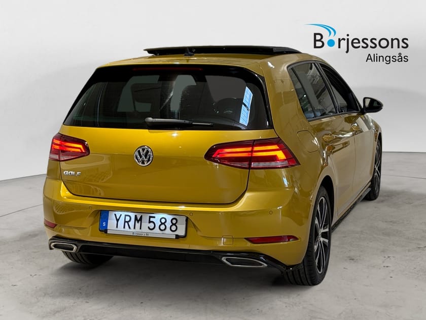 Bild 2 av Volkswagen Golf R-Line TSI 150hk Panorama/Ljus assist/Blind spot