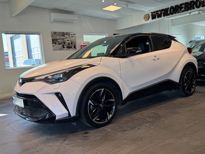 Bild 2 av Toyota C-HR Hybrid CVT GR Sport JBL Keyless SE SPEC 184hk