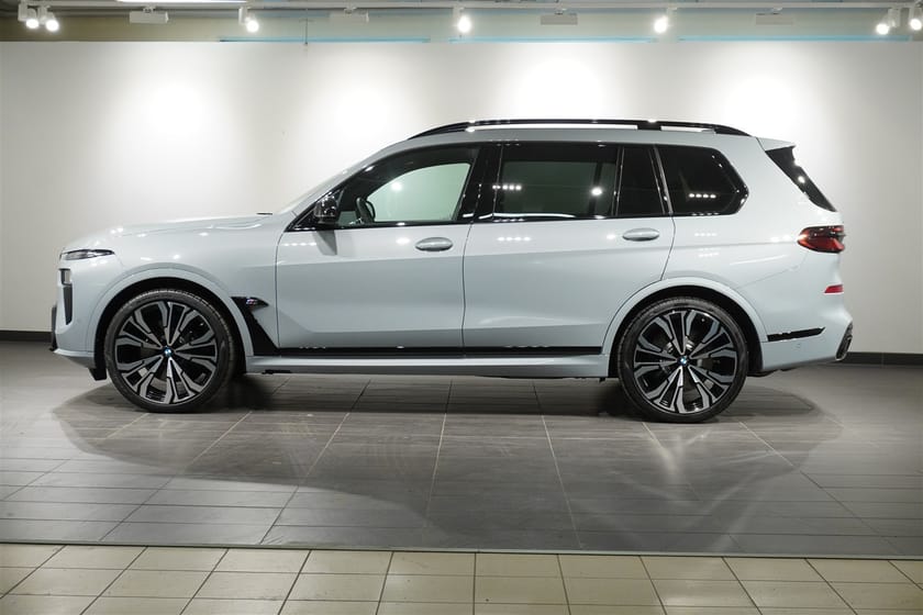 Bild 2 av BMW X7 M60i xDrive M Sport Pro Drag DA Pro B W