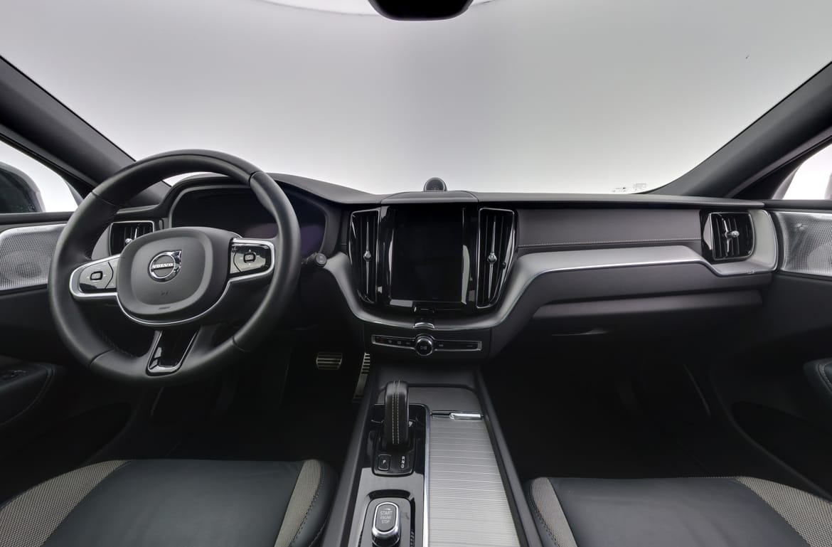 Volvo XC60 2022 - miniatyr 7