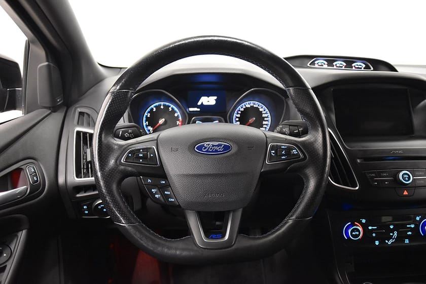 Bild 2 av Ford Focus RS AWD Recaro Brembo SoV-Hjul