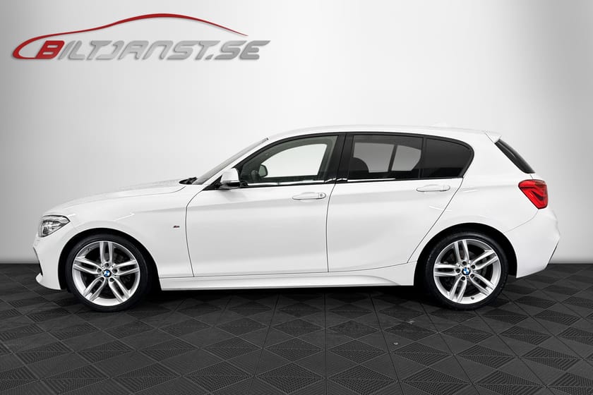 Bild 2 av BMW 118d M-Sport/ NAVI/ 18" FÄLGAR/STORA SKÄRMEN