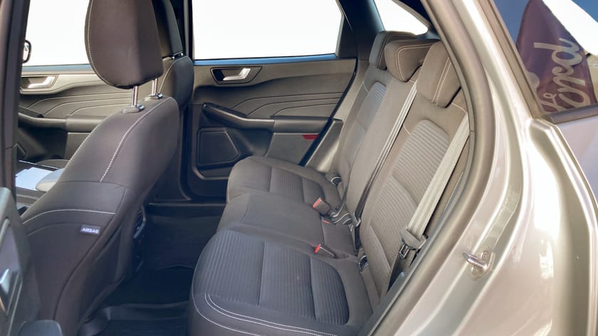 Bild 5 av Ford Kuga Plug-In Hybrid Titanium Phev 64km 225hk Privatlease 4295kr/mån