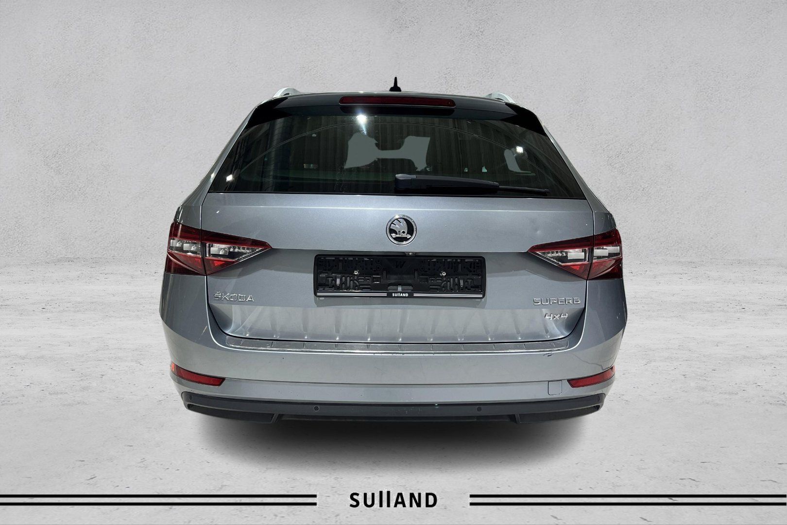 Thumnail bilde 3 av Škoda Superb Stasjonsvogn