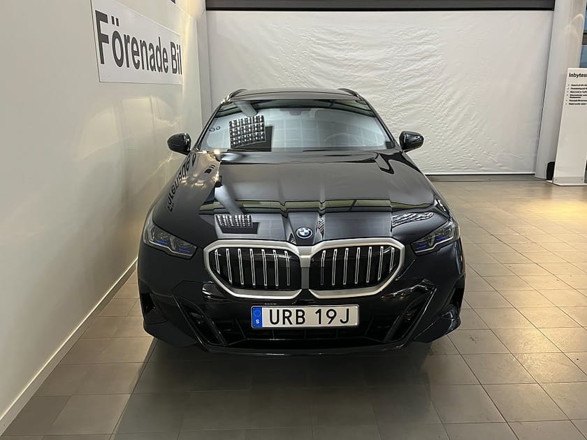 Bild 2 av BMW 530e xDrive Touring 4,95 ränta M Sport Drag H/K Panorama