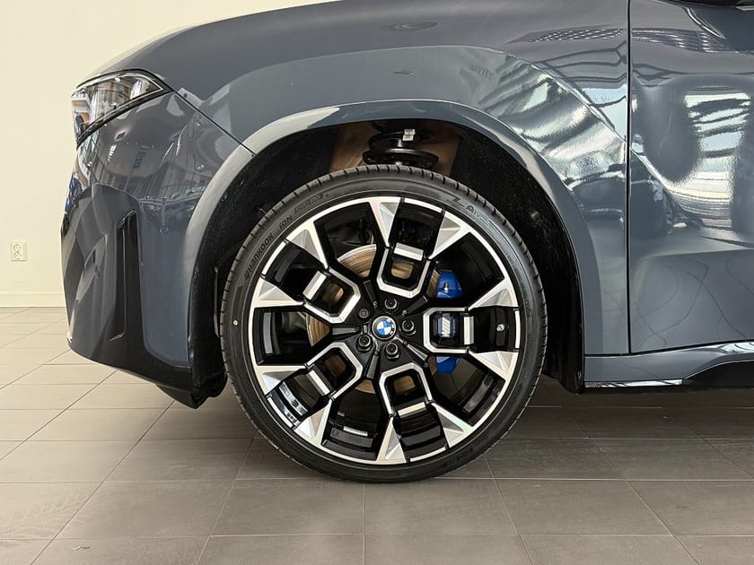 Bild 4 av BMW iX3 50 xDrive Supercharged Edition M Sport Panorama Head-Up