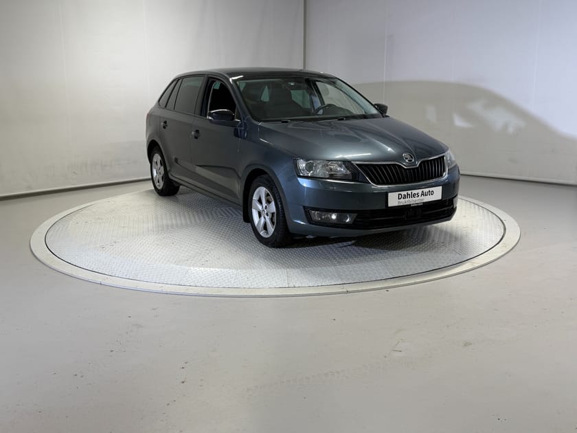 Bilde 2 av Škoda Rapid Spaceback 90hk TSI Cruise/Pano/Navi/P-sensor/Dab