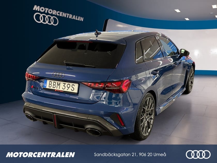 Bild 2 av Audi RS3 Sportback 400hk q/RS-Skalsäten/RS-sportavg.