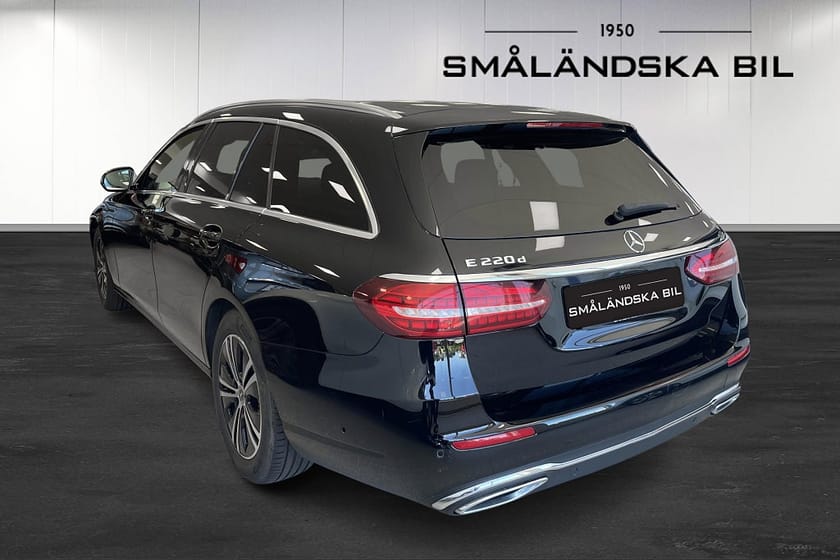 Bild 3 av Mercedes-Benz E 220 T d 220d Avantgarde - 1 Brukare - V-hjul - Drag