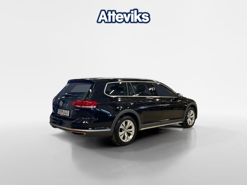 Bild 3 av Volkswagen Passat Alltrack TSI 220hk DSG 4Motion Drag/Backkamera