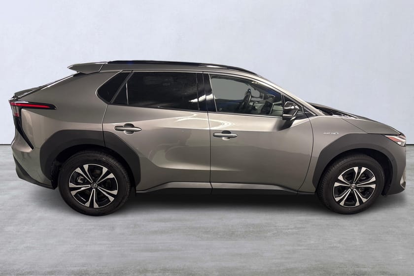 Bild 3 av Toyota bZ4X Executive  217hk AWD