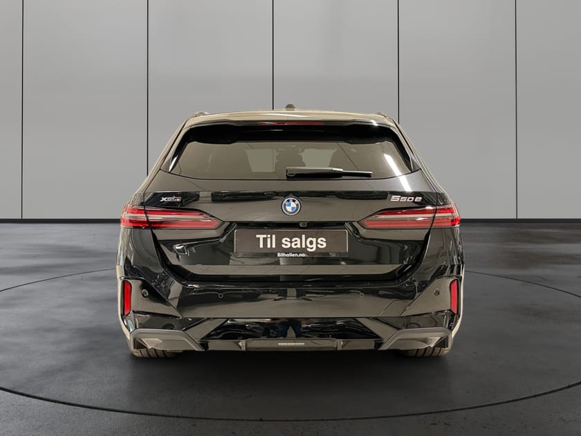 Bilde 4 av BMW 550e xDrive Touring 