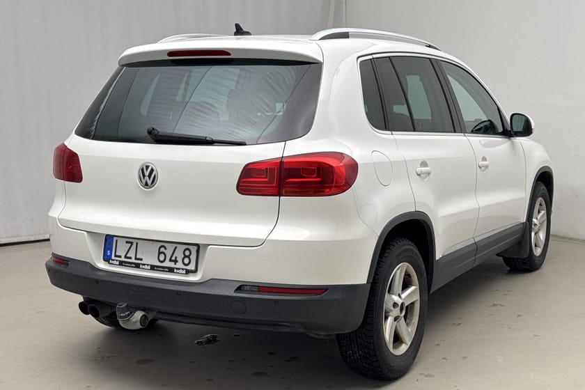 Bild 3 av Volkswagen Tiguan 2.0 TDI 4M (140hk) Sport & Style Pano