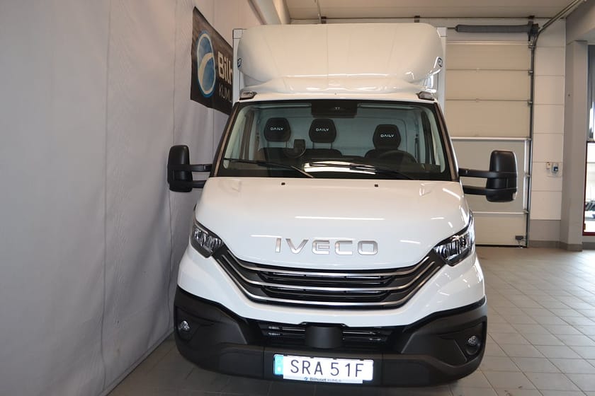 Bild 2 av Iveco Daily 35-160 Chassis Cab 35S16HA8 Skåp och Lift 156hk