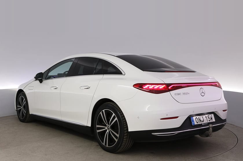 Bild 4 av Mercedes-Benz EQE 350+ Avantgarde Burmester Elstol BSM Drag