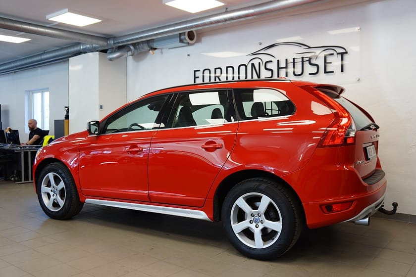 Bild 3 av Volvo XC60 D4 163HK AWD GEARTRONIC R-DESIGN | DRAGKROK