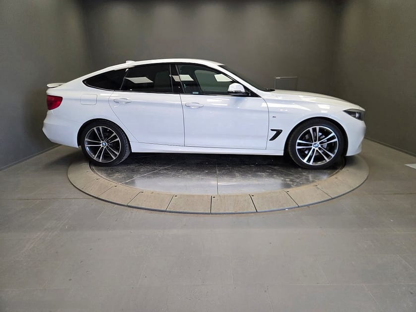 Bild 4 av BMW 330i xDrive GT M Sportpaket Dragkrok HiFi ljud Rattvärme