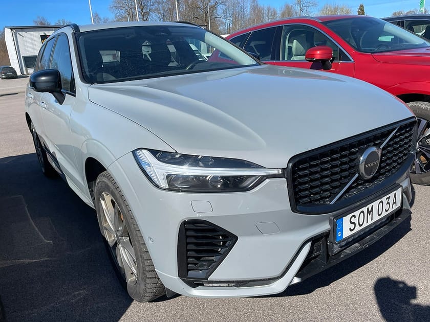 Bild 2 av Volvo XC60 T6 Recharge Plus Dark plug in AWD 350HK 4x4 Panorama Lä