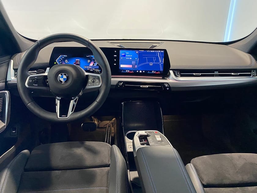 Bild 3 av BMW X1 sDrive18i 4,95% ränta M-Sport Rattvärme