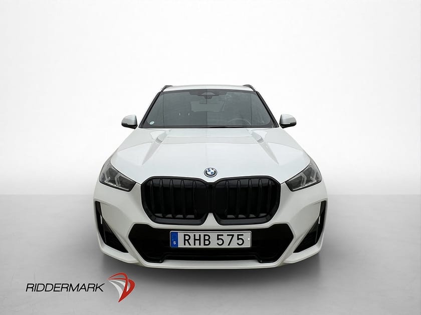 Bild 2 av BMW X1 xDrive25e M Sport H/K Rattvärme Kamera Navi Drag MOMS
