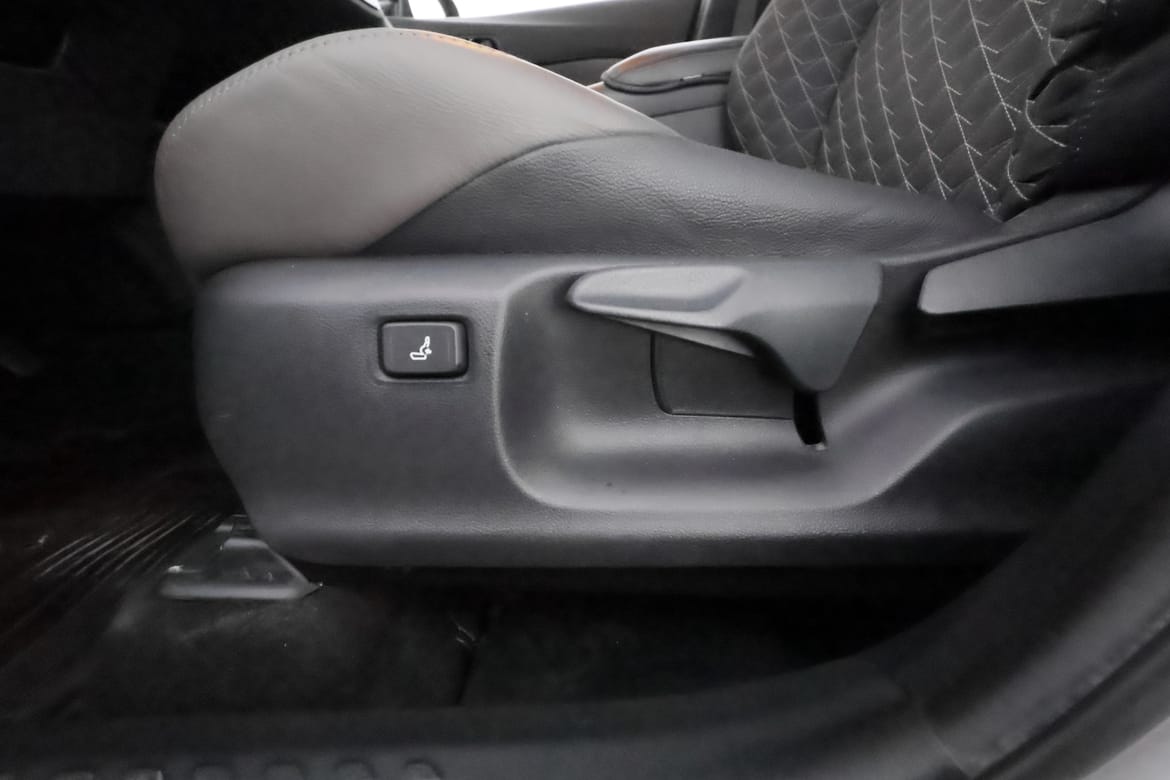 Toyota C-HR 2020 - miniatyr 16