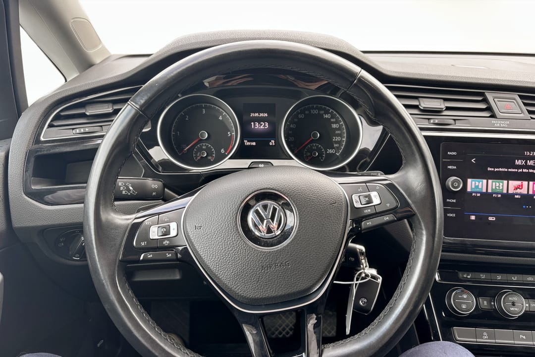 Volkswagen Touran 7-seater