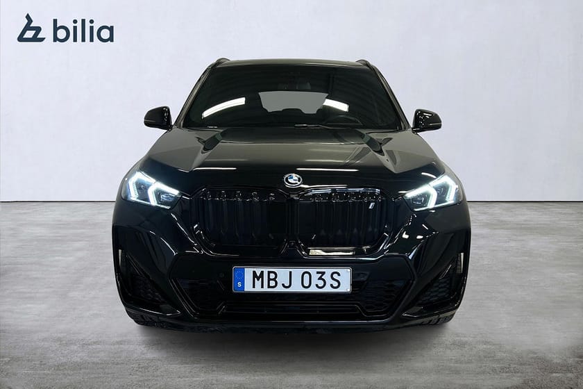 Bild 2 av BMW iX1 xDrive30 xDrive30/M Sport/Pano/H&K/HUD/SE SPEC